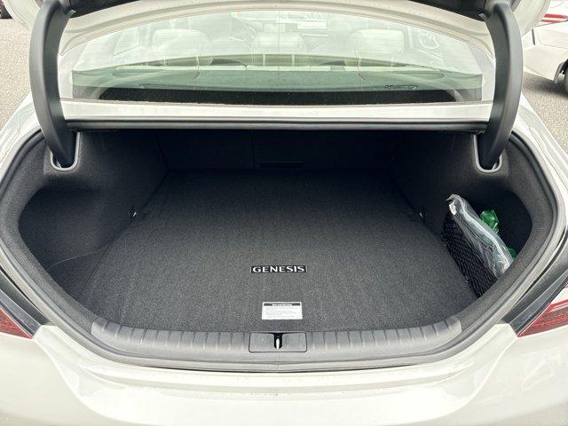 Photo of 2025 Uyuni White Genesis G70