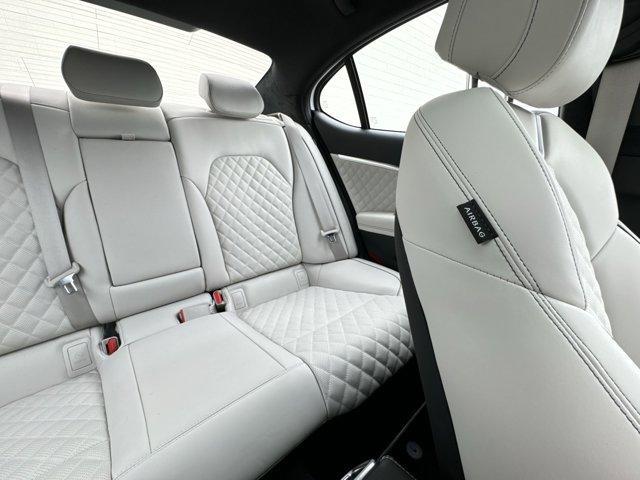 Photo of 2025 Uyuni White Genesis G70