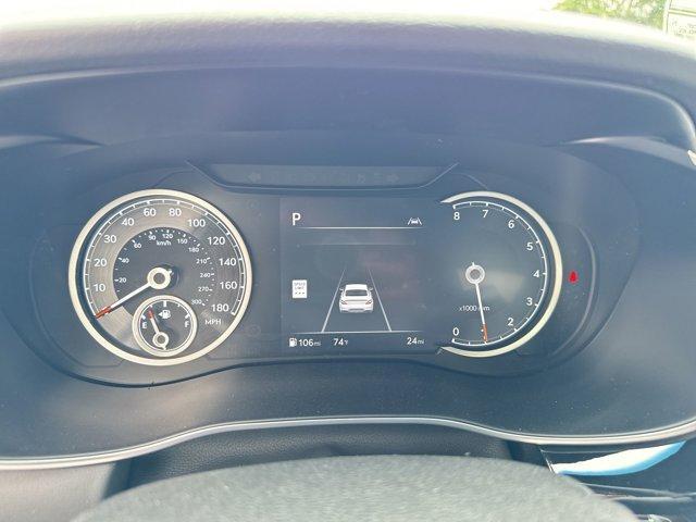 Photo of 2025 Uyuni White Genesis G70