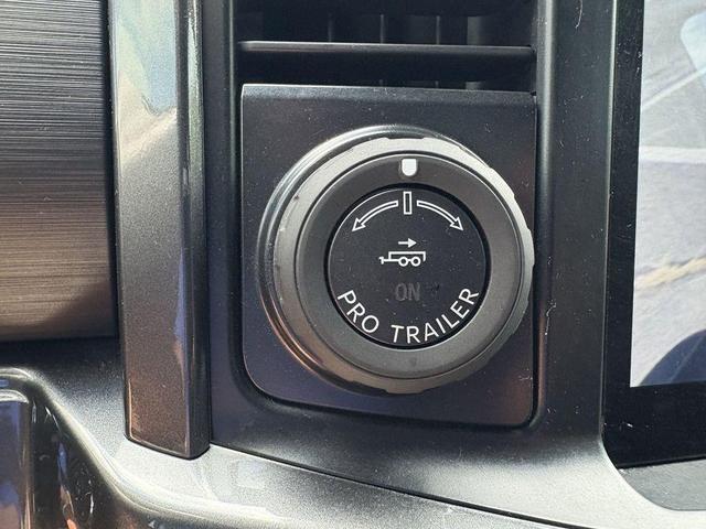 Photo of 2022 Oxford White Ford F-150