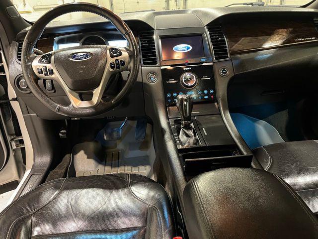 Photo of 2018 White Platinum Metallic Tri-Coat Ford Taurus