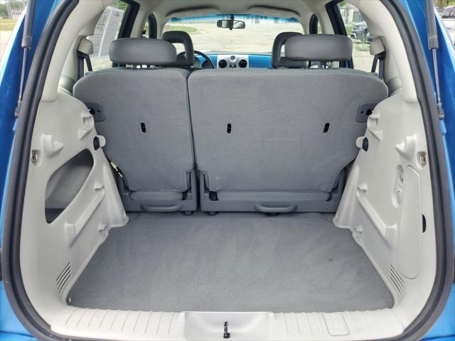 Photo of 2009 Surf Blue Pearl Chrysler PT Cruiser