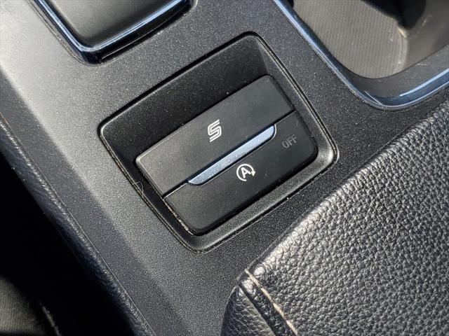Photo of 2020 Oxford White Ford Fusion