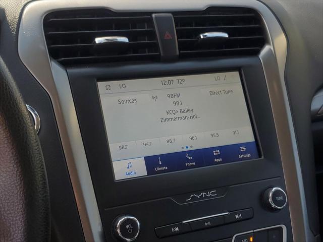Photo of 2020 Oxford White Ford Fusion