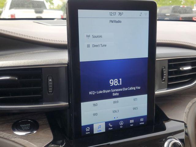 Photo of 2022 Burgundy Ford Explorer
