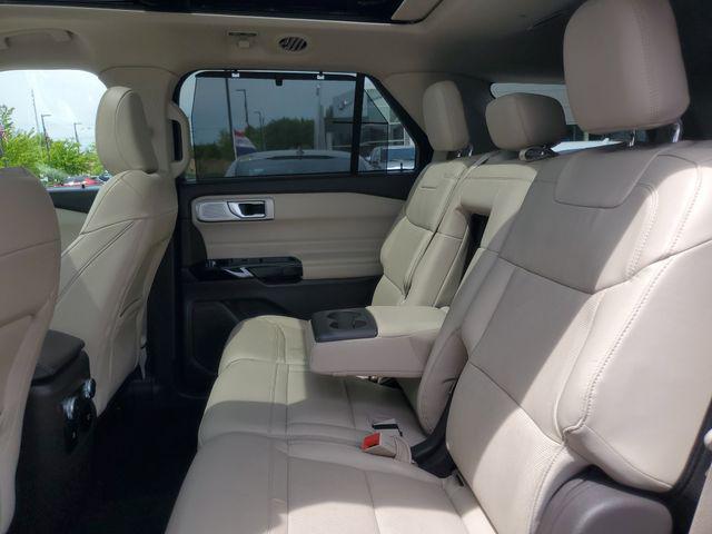 Photo of 2022 Burgundy Ford Explorer