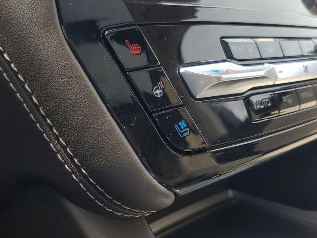 Photo of 2022 Burgundy Ford Explorer