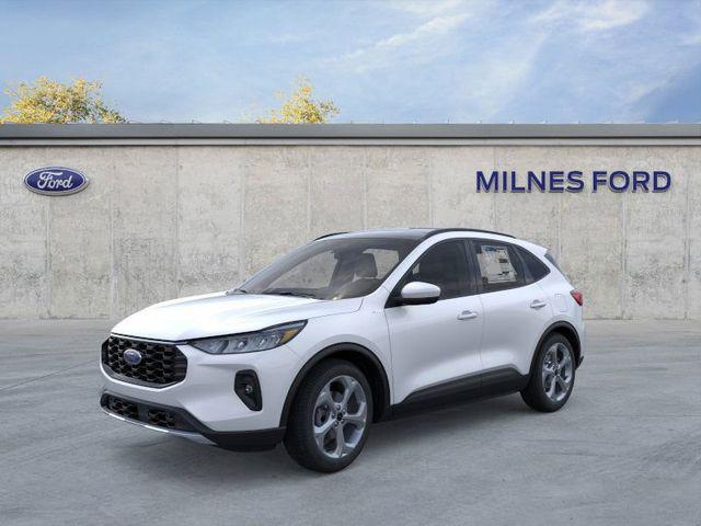 Photo of 2025 Space Silver Metallic Ford Escape