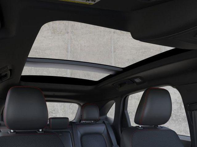 Photo of 2025 Space Silver Metallic Ford Escape