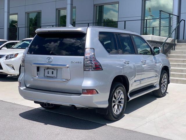 Photo of 2019 Silver Lining Metallic Lexus GX 460
