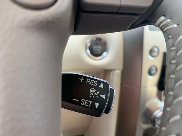 Photo of 2019 Silver Lining Metallic Lexus GX 460