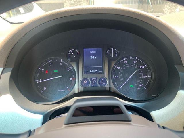 Photo of 2019 Silver Lining Metallic Lexus GX 460