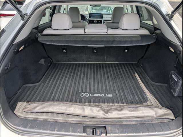 Photo of 2022 Eminent White Pearl Lexus RX 350