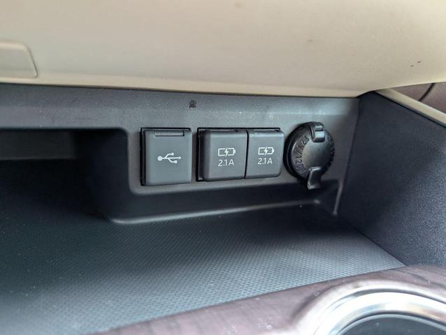 Photo of 2021 Ruby Flare Pearl Toyota Highlander