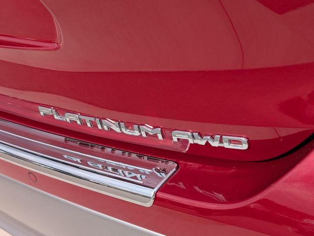 Photo of 2021 Ruby Flare Pearl Toyota Highlander