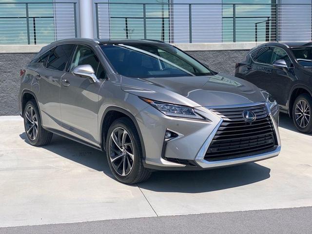 Photo of 2019 Atomic Silver Lexus RX 350
