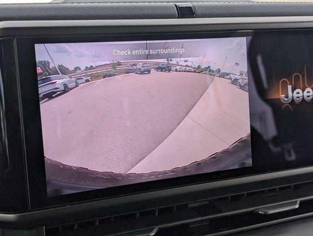 Photo of 2024 Silver Zynith Clearcoat Jeep Wrangler