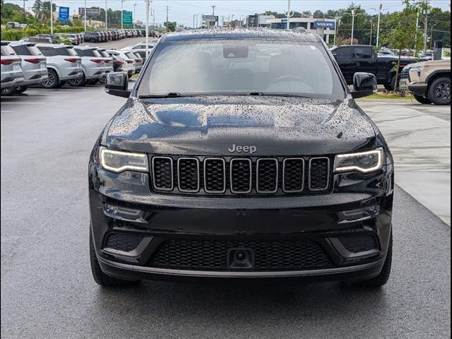 Photo of 2020 Diamond Black Crystal Pearlcoat Jeep Grand Cherokee
