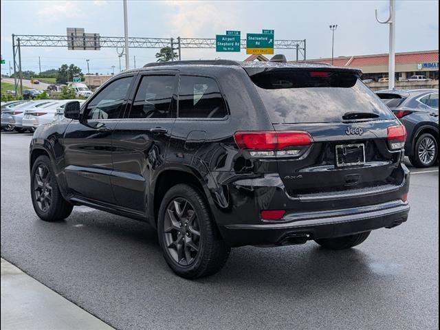 Photo of 2020 Diamond Black Crystal Pearlcoat Jeep Grand Cherokee