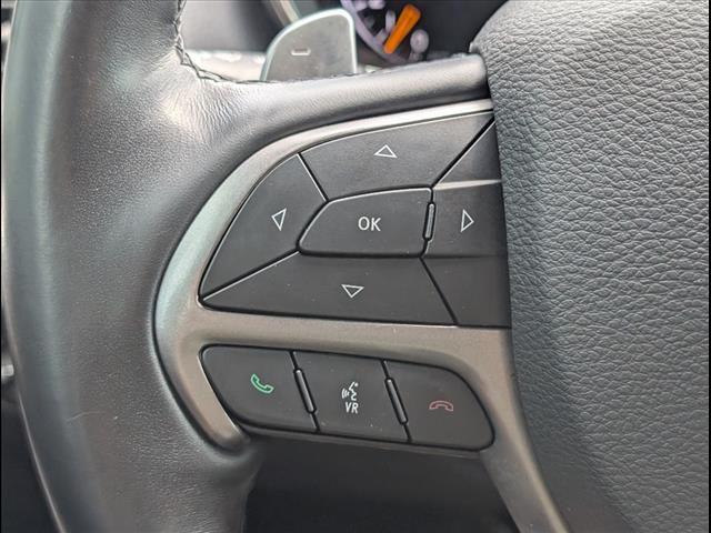 Photo of 2020 Diamond Black Crystal Pearlcoat Jeep Grand Cherokee
