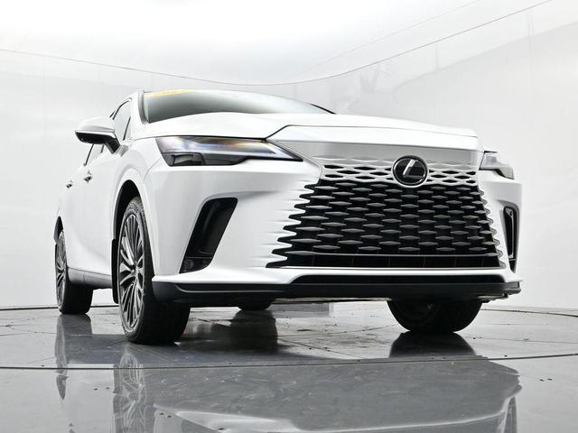 Photo of 2024 Eminent White Pearl Lexus RX 350