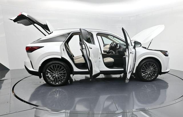 Photo of 2024 Eminent White Pearl Lexus RX 350
