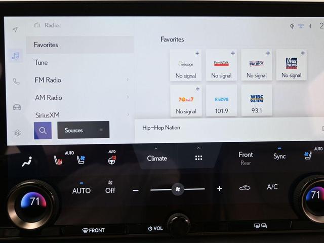 Photo of 2024 Eminent White Pearl Lexus RX 350