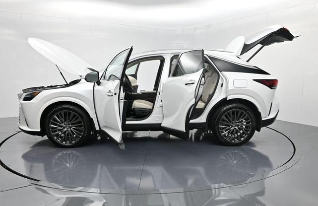 Photo of 2024 Eminent White Pearl Lexus RX 350