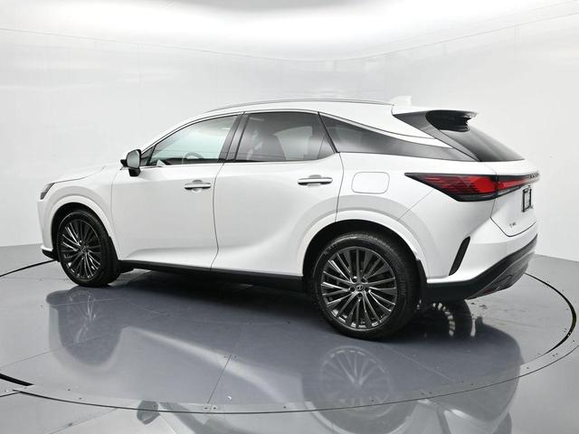 Photo of 2024 Eminent White Pearl Lexus RX 350