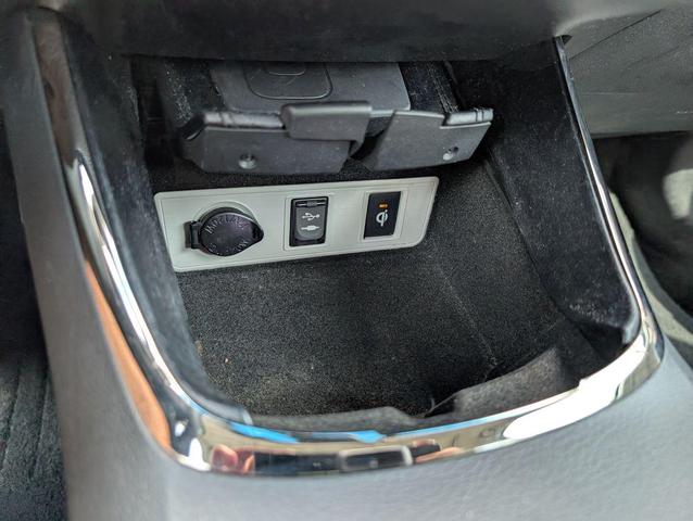 Photo of 2016 Magnetic Gray Metallic Toyota Avalon Hybrid