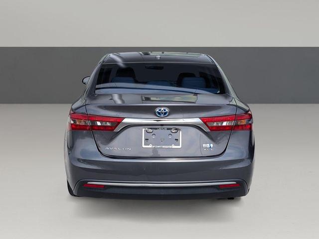 Photo of 2016 Magnetic Gray Metallic Toyota Avalon Hybrid