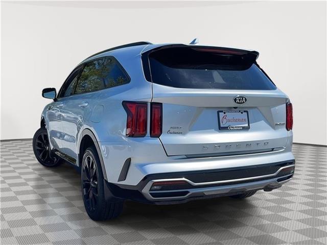 Photo of 2021 Sparkling Silver Kia Sorento