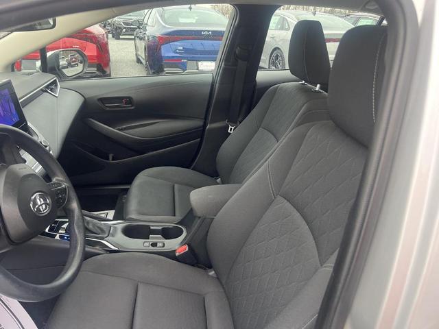 Photo of 2023 Classic Silver Metallic Toyota Corolla