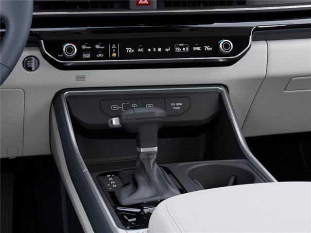 Photo of 2026 Snow White Pearl Kia Carnival