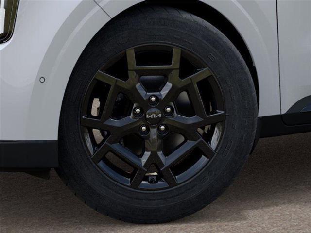 Photo of 2026 Snow White Pearl Kia Carnival