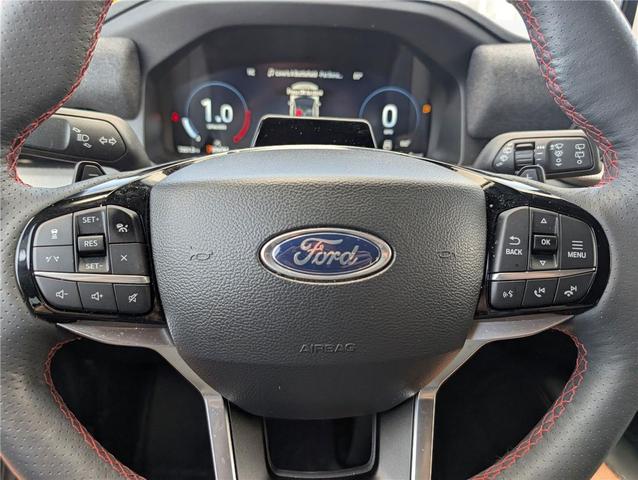 Photo of 2025 Star White Metallic Tri-Coat Ford Explorer