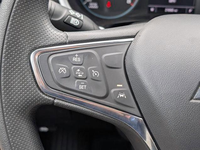 Photo of 2024 Summit White Chevrolet Malibu