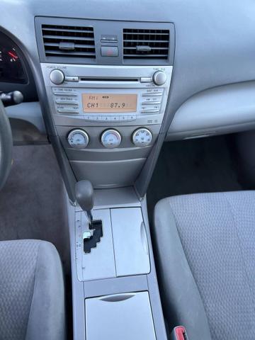 Photo of 2010 Classic Silver Metallic Toyota Camry