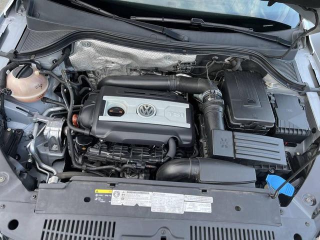 Photo of 2013 Reflex Silver Metallic Volkswagen Tiguan