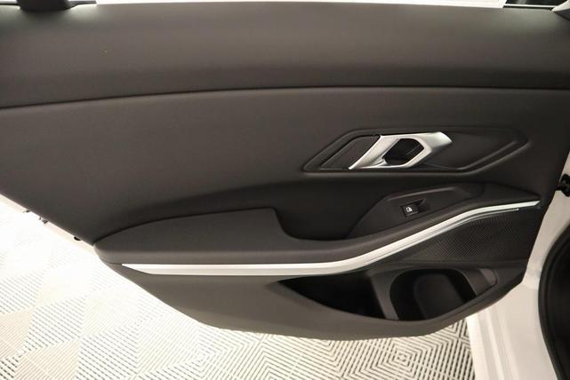 Photo of 2025 Mineral White Metallic BMW 330