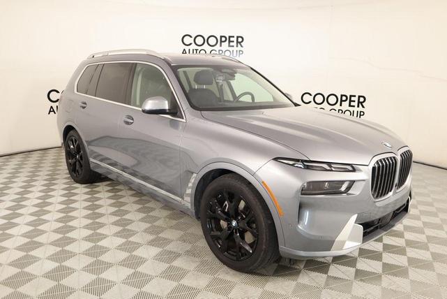 2023 BMW X7