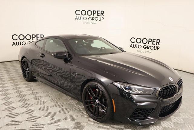 2023 BMW M8