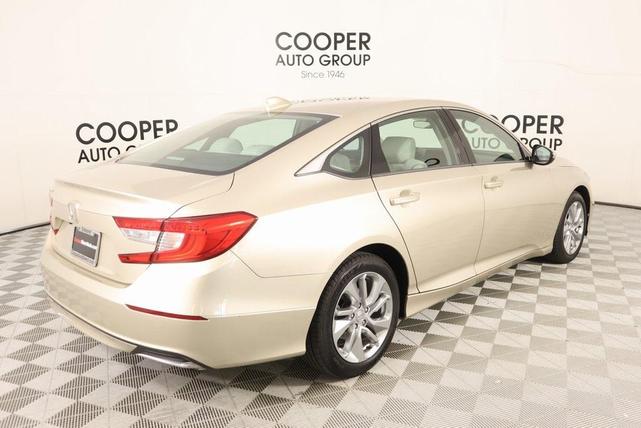Photo of 2018 Champagne Frost Pearl Honda Accord