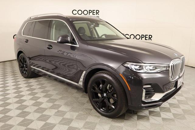2022 BMW X7