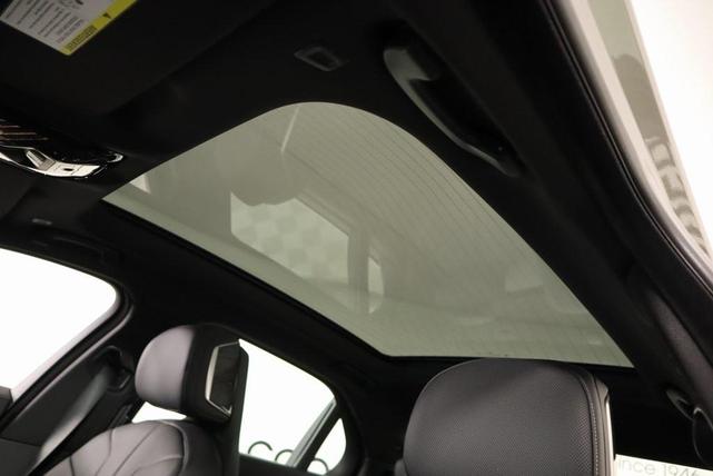 Photo of 2025 Oxide Gray Metallic BMW 760