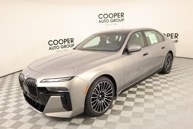 Photo of 2025 Oxide Gray Metallic BMW 760