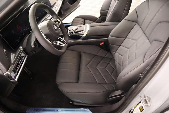 Photo of 2025 Brooklyn Gray Metallic BMW 760