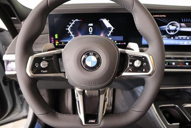 Photo of 2025 Brooklyn Gray Metallic BMW 760