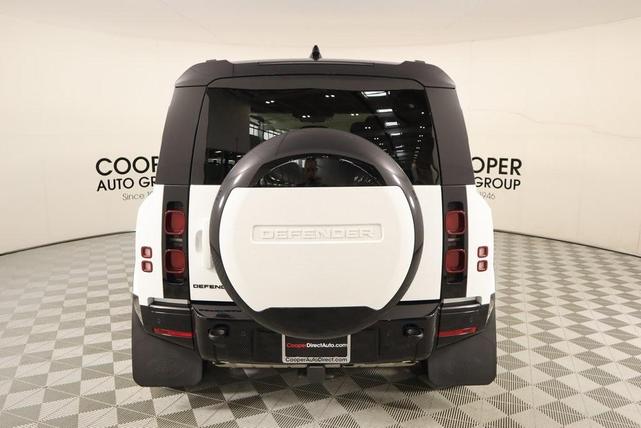 Photo of 2025 Fuji White Land Rover Defender