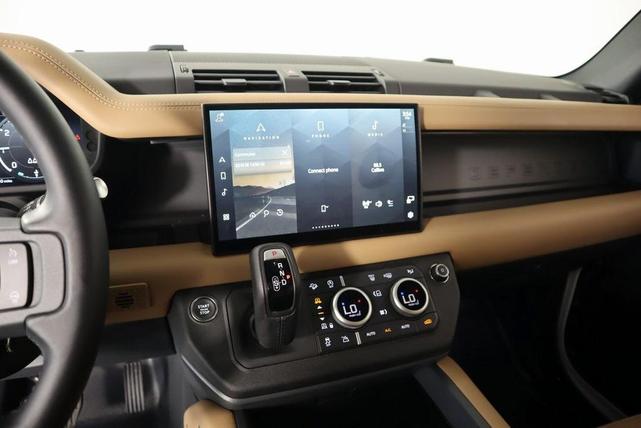 Photo of 2025 Fuji White Land Rover Defender